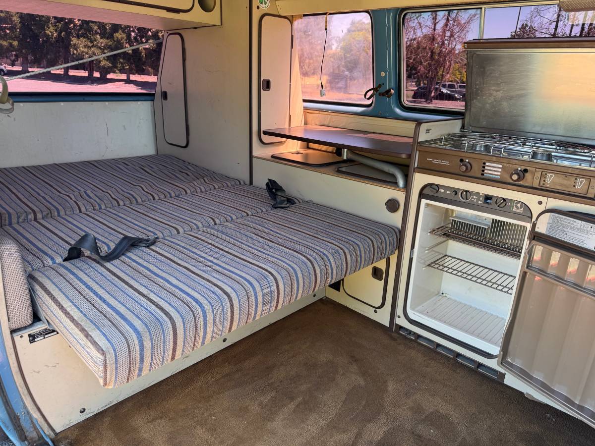 Volkswagen-Vw-vanagon-westfalia-1980-blue-12