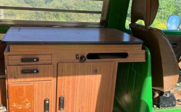 Volkswagen-Vw-westfalia-1978-custom-8