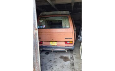 Volkswagen-Westfalia-camper-1981-Orange-Various-1