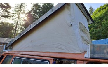 Volkswagen-Westfalia-camper-1981-Orange-Various-23