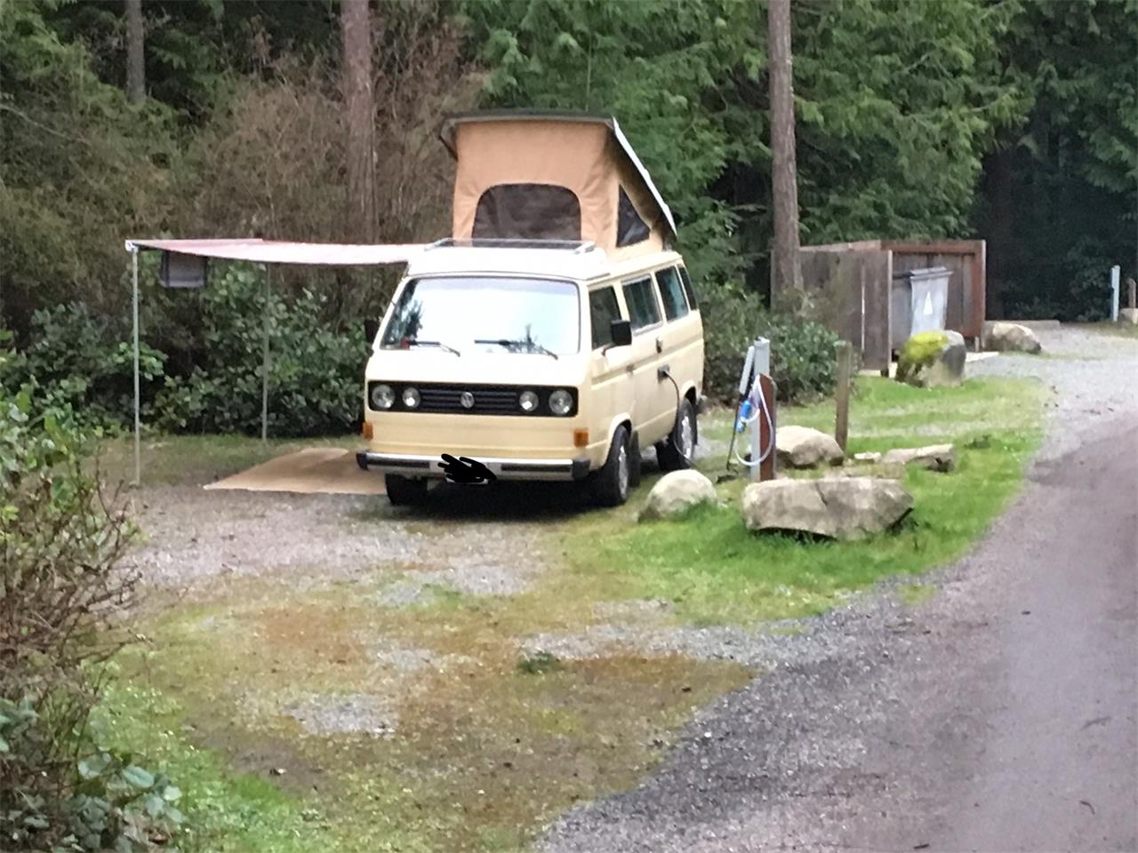 Volkswagen-Westfalia-camper-1981-Yellow-Brown-1