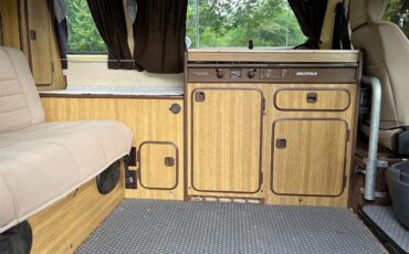 Volkswagen-Westfalia-camper-1981-Yellow-Brown-11