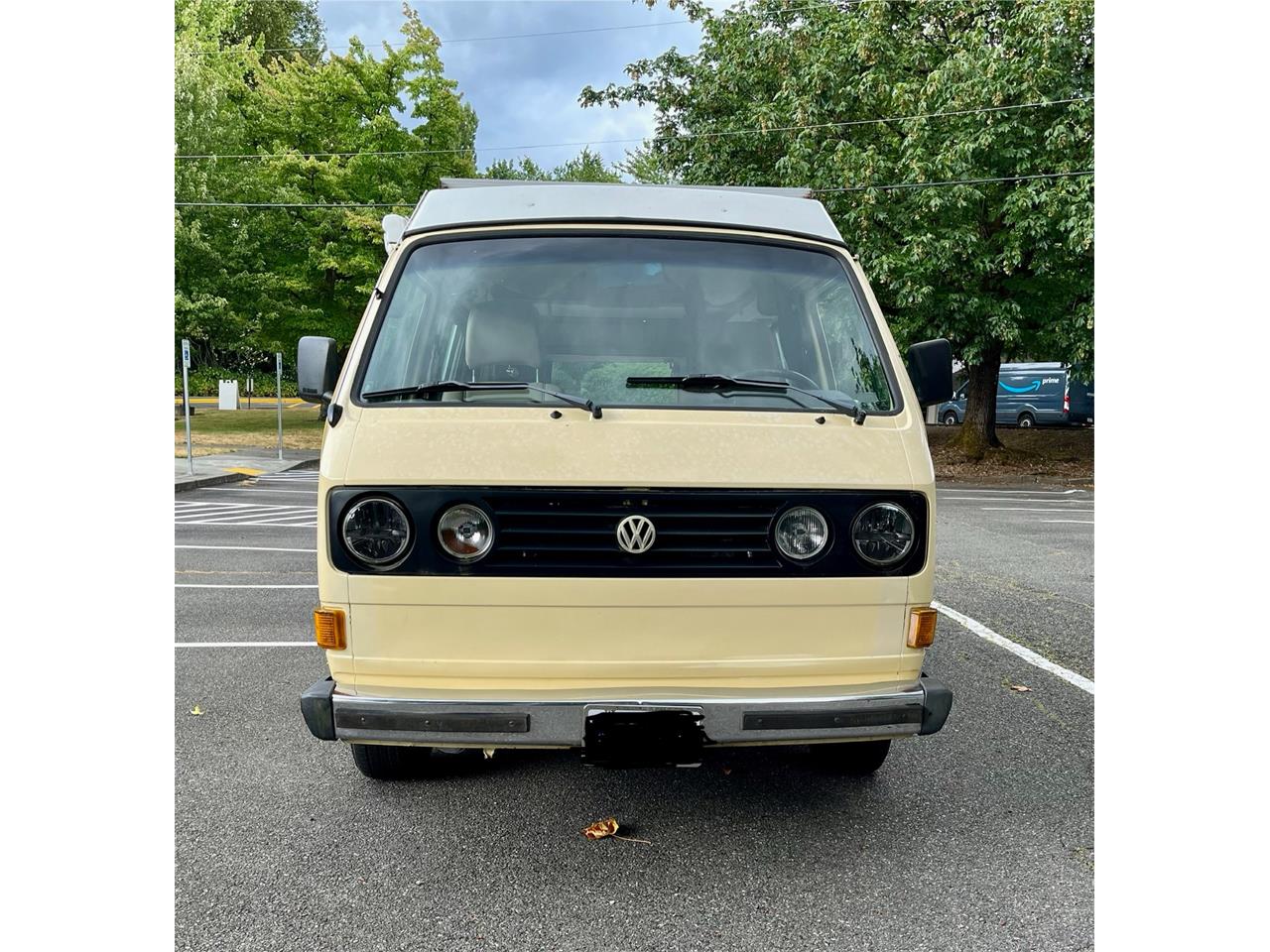 Volkswagen-Westfalia-camper-1981-Yellow-Brown-2
