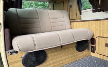 Volkswagen-Westfalia-camper-1981-Yellow-Brown-3