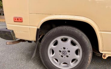 Volkswagen-Westfalia-camper-1981-Yellow-Brown-6
