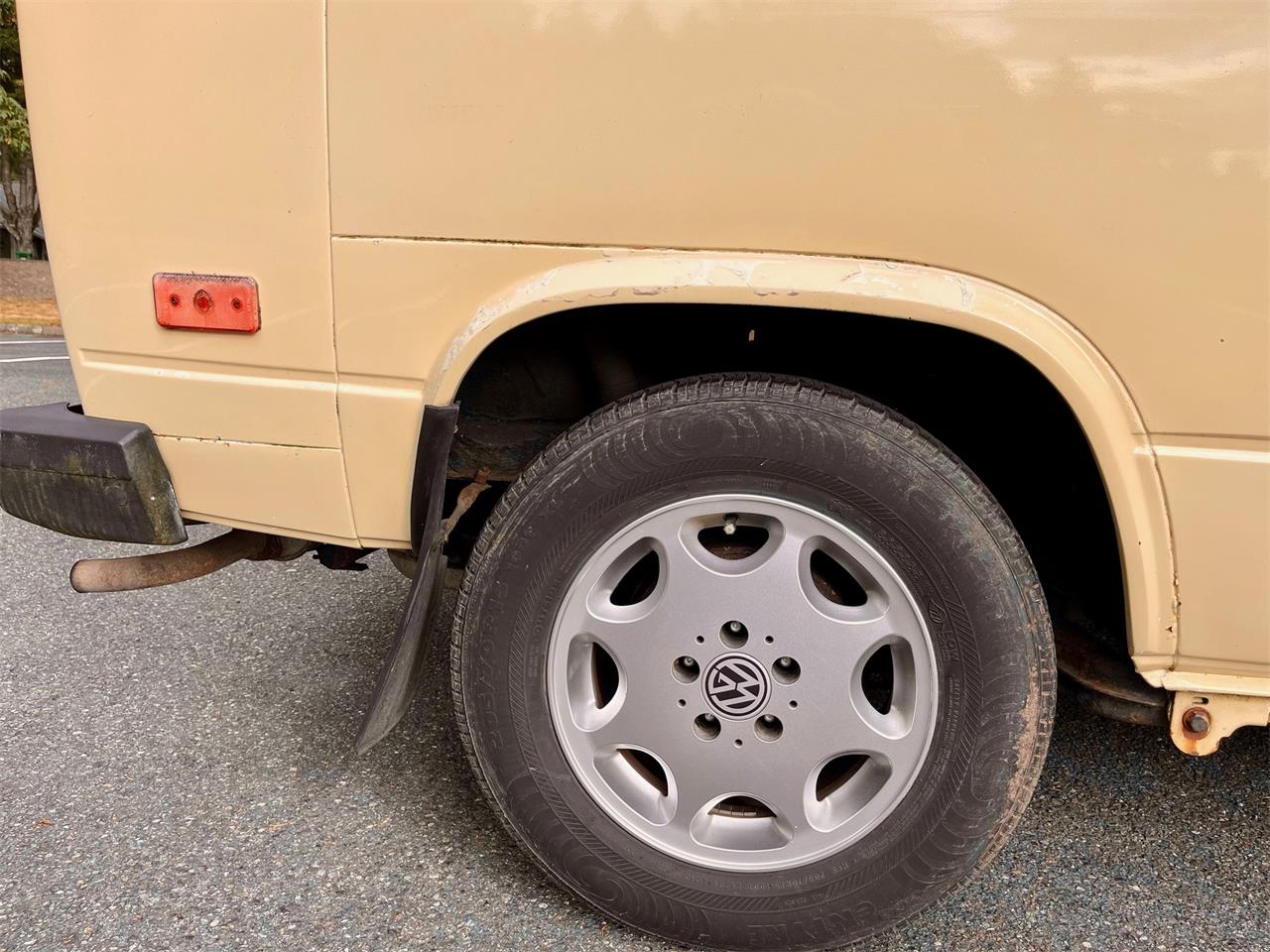 Volkswagen-Westfalia-camper-1981-Yellow-Brown-6