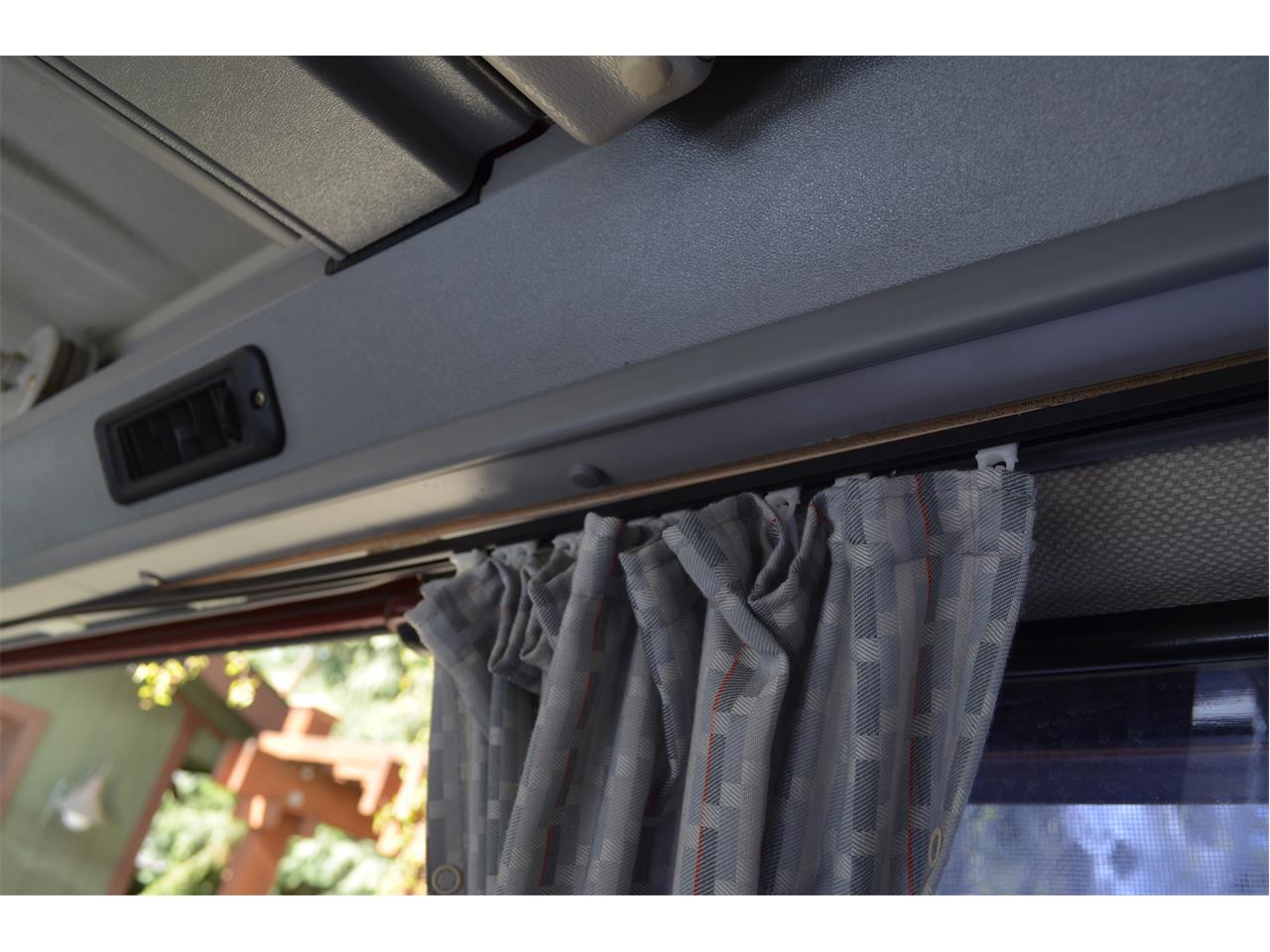 Volkswagen-Westfalia-camper-1988-Maroon-Grey-27