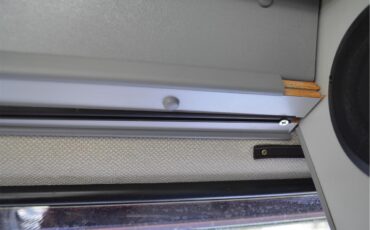Volkswagen-Westfalia-camper-1988-Maroon-Grey-30