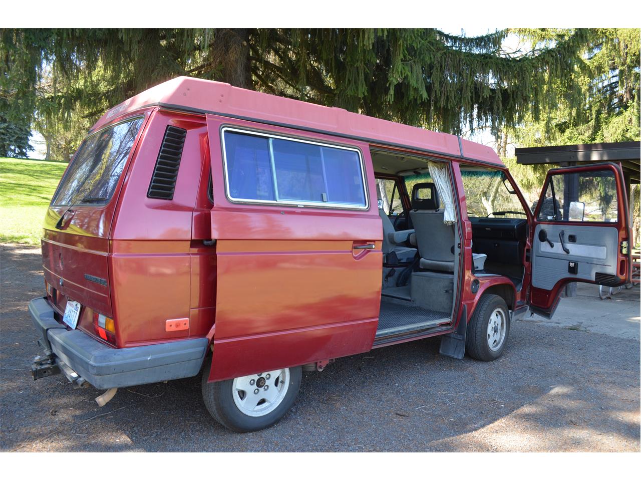 Volkswagen-Westfalia-camper-1988-Maroon-Grey-37