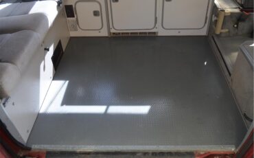 Volkswagen-Westfalia-camper-1988-Maroon-Grey-40