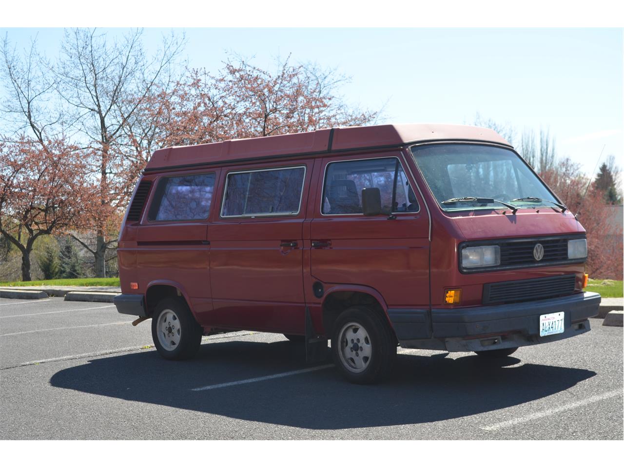Volkswagen-Westfalia-camper-1988-Maroon-Grey-48