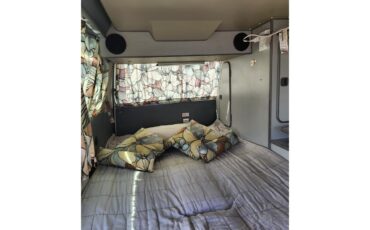 Volkswagen-Westfalia-camper-1991-Bronze-Gray-22