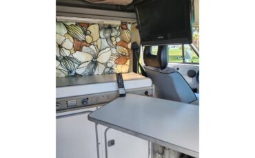 Volkswagen-Westfalia-camper-1991-Bronze-Gray-35