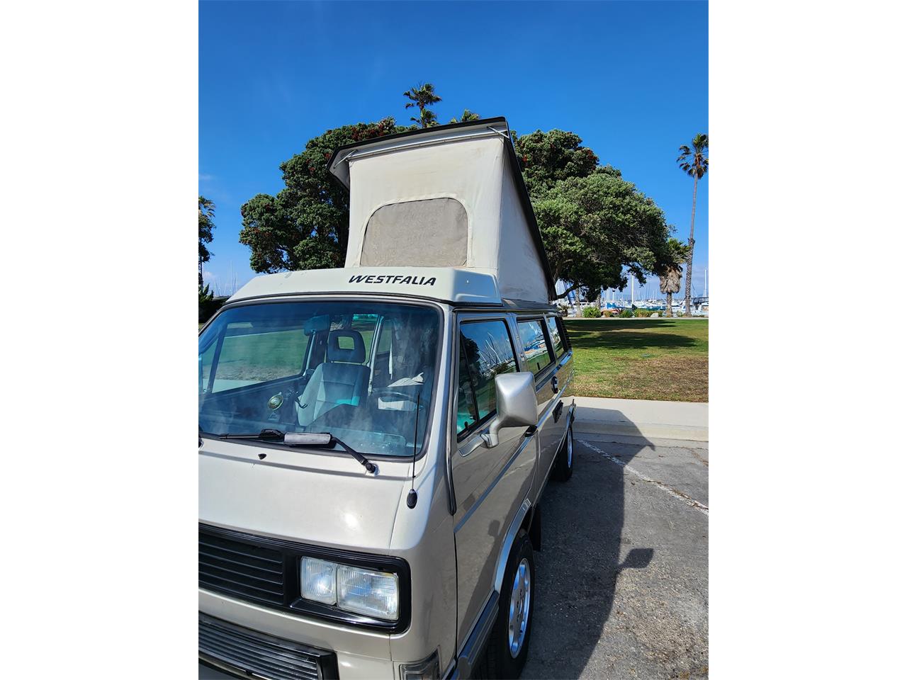 Volkswagen-Westfalia-camper-1991-Bronze-Gray-4