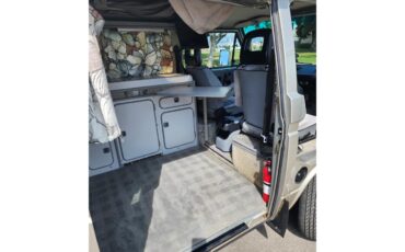 Volkswagen-Westfalia-camper-1991-Bronze-Gray-42