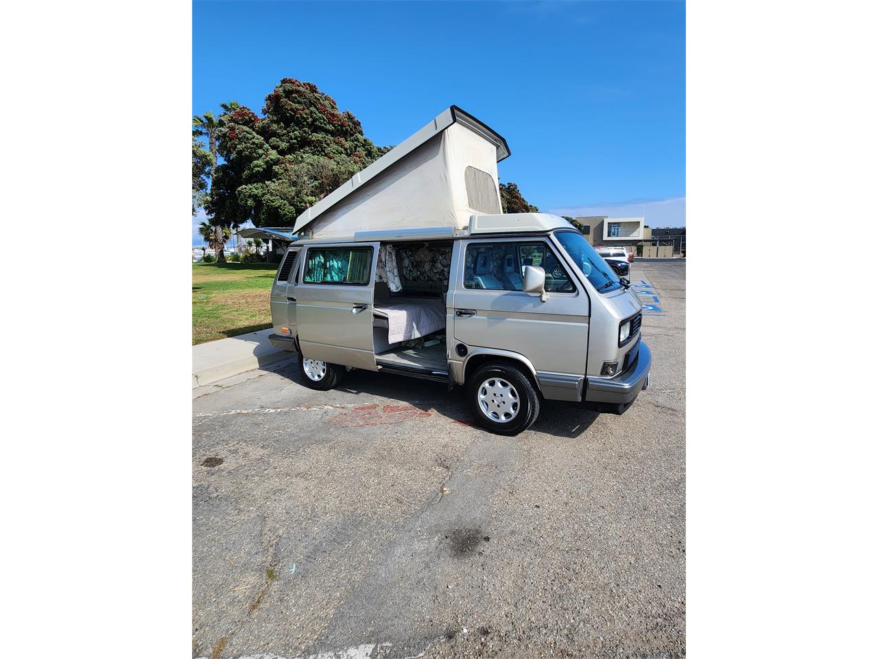 Volkswagen-Westfalia-camper-1991-Bronze-Gray-5