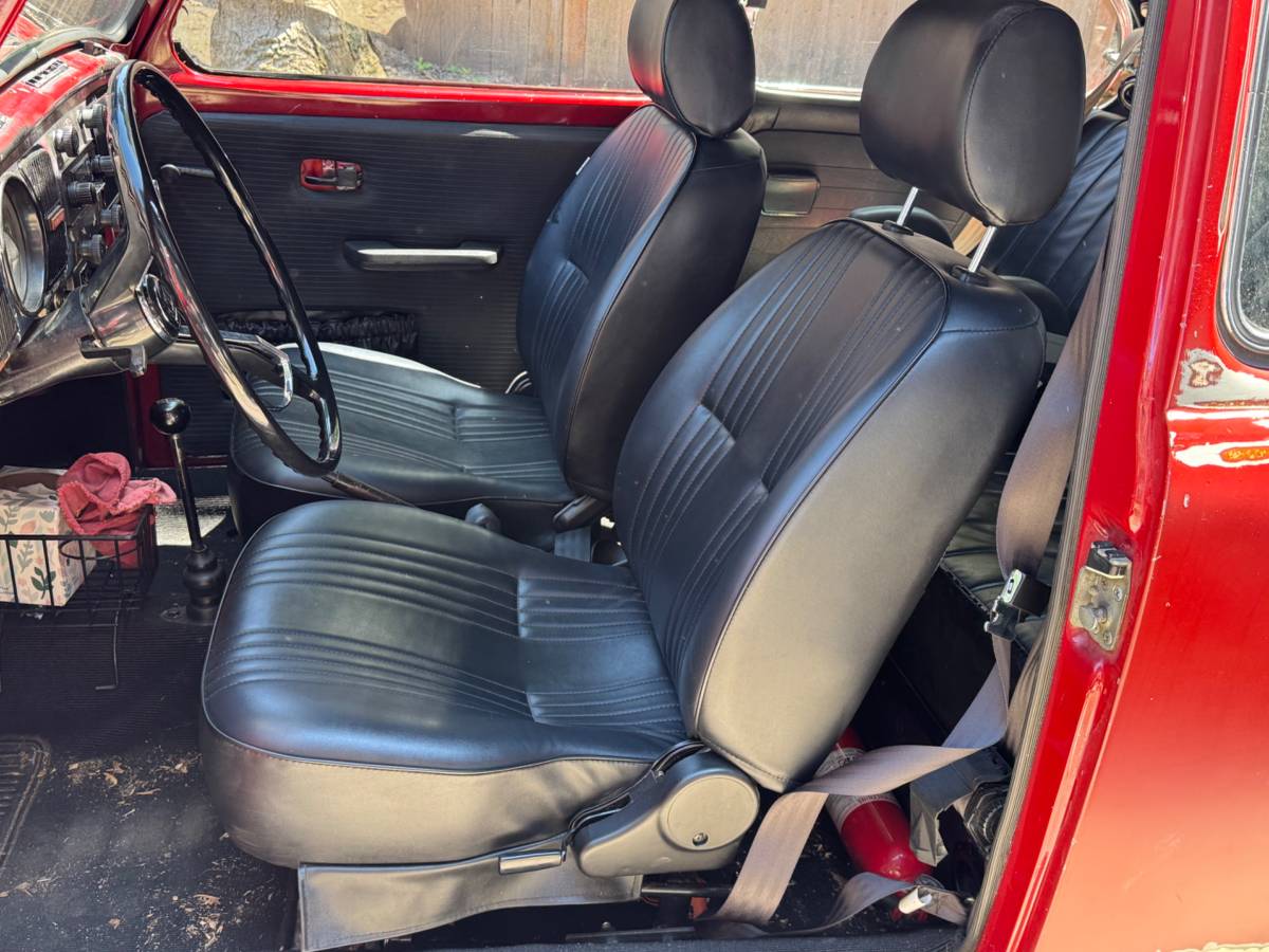 Volkswagen-beetle-1968-red-10