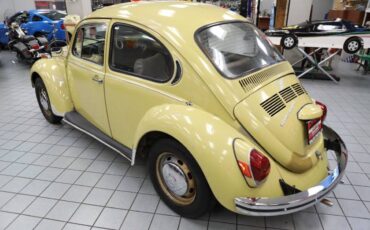 Volkswagen-beetle-1972-yellow-13