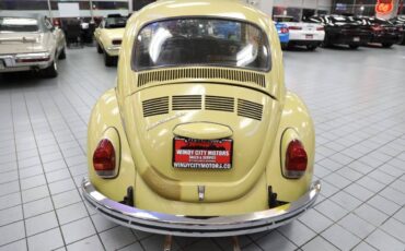 Volkswagen-beetle-1972-yellow-14