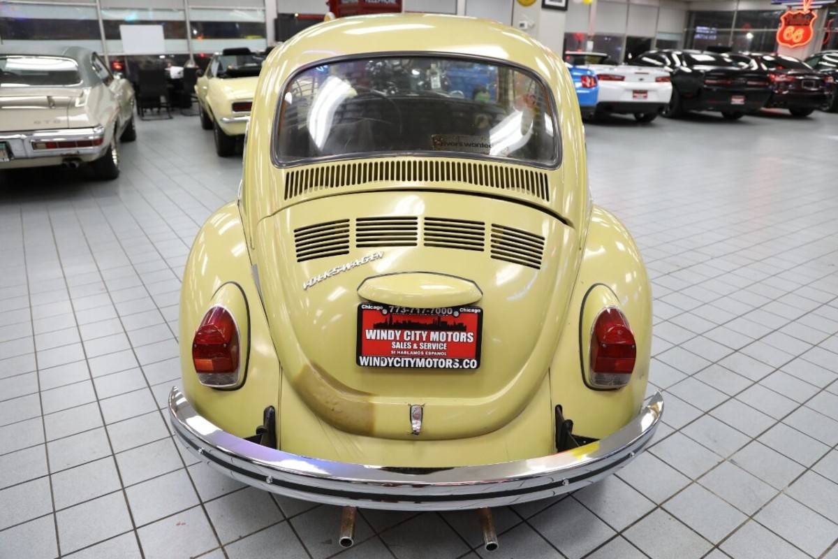 Volkswagen-beetle-1972-yellow-14