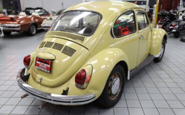 Volkswagen-beetle-1972-yellow-16