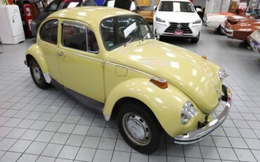 Volkswagen-beetle-1972-yellow-2