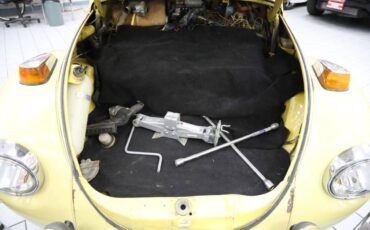 Volkswagen-beetle-1972-yellow-3