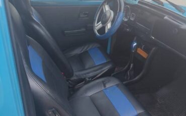 Volkswagen-beetle-1976-blue-8