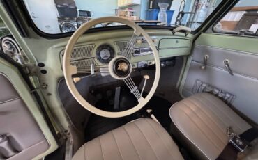 Volkswagen-beetle-convertible-1959-green-17