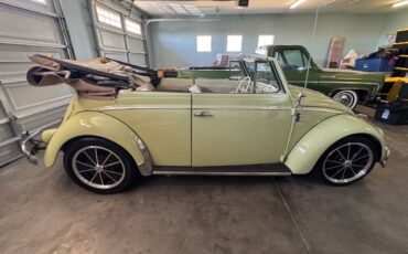 Volkswagen-beetle-convertible-1959-green-9