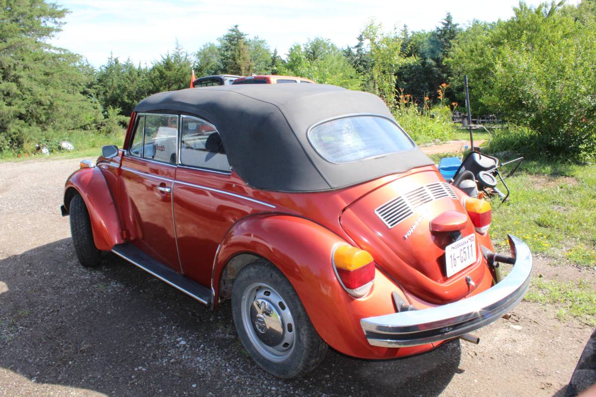 Volkswagen-beetle-convertible-1978-orange-2