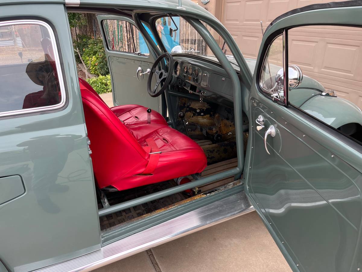 Volkswagen-bug-1957-green-8