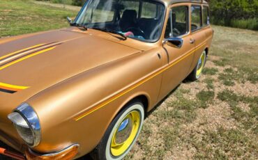 Volkswagen-squareback-1972-custom-1