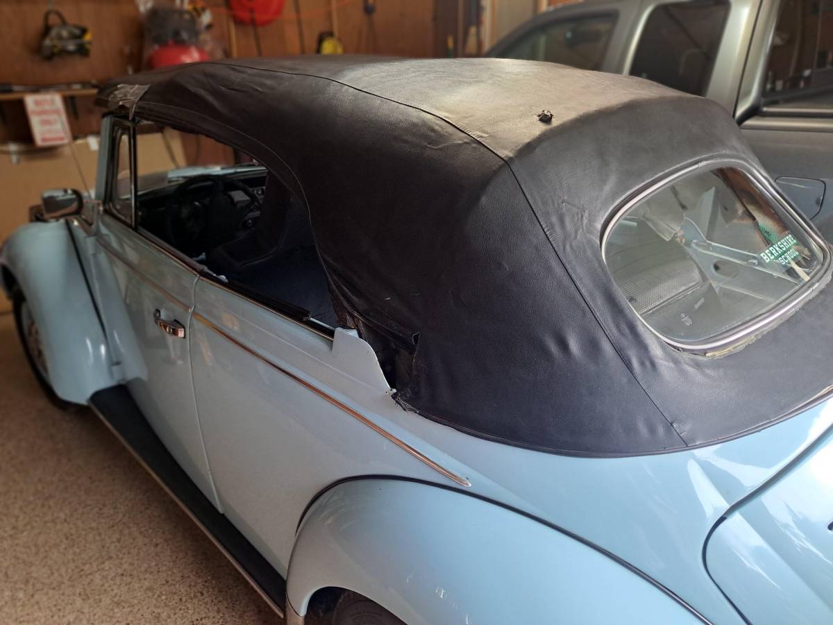 Volkswagen-super-beetle-vw-1972-blue-10