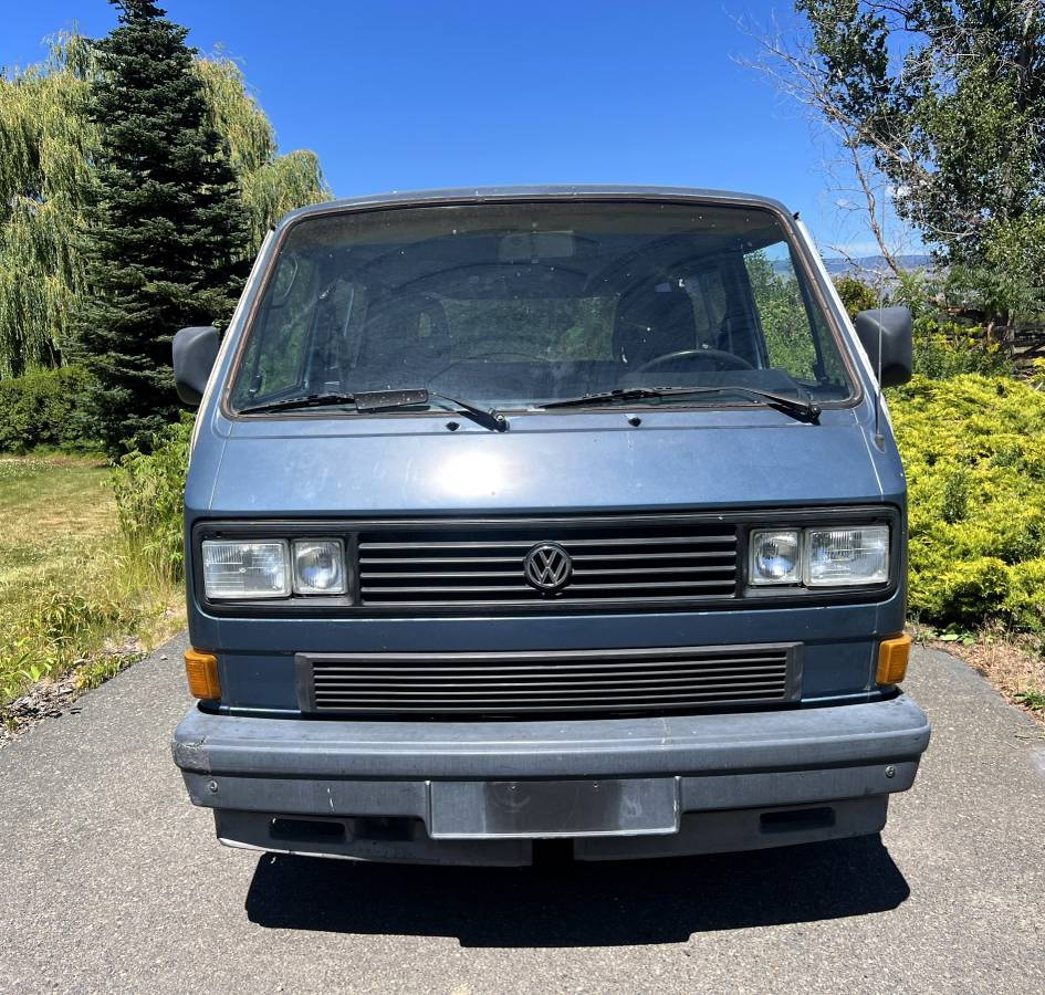 Volkswagen-vanagon-bus-1988-1