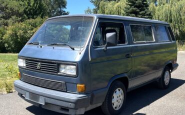 Volkswagen-vanagon-bus-1988