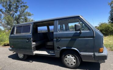 Volkswagen-vanagon-bus-1988-5