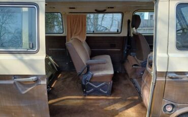 Volkswagon-1981-brown-2