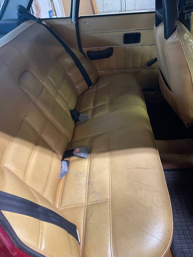 Volvo-164-1975-red-5