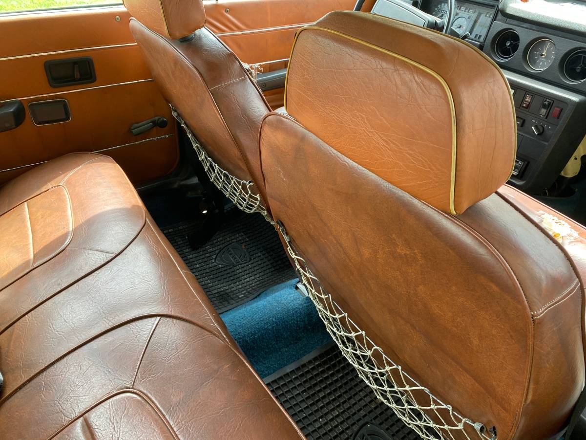 Volvo-164e-1974-blue-3