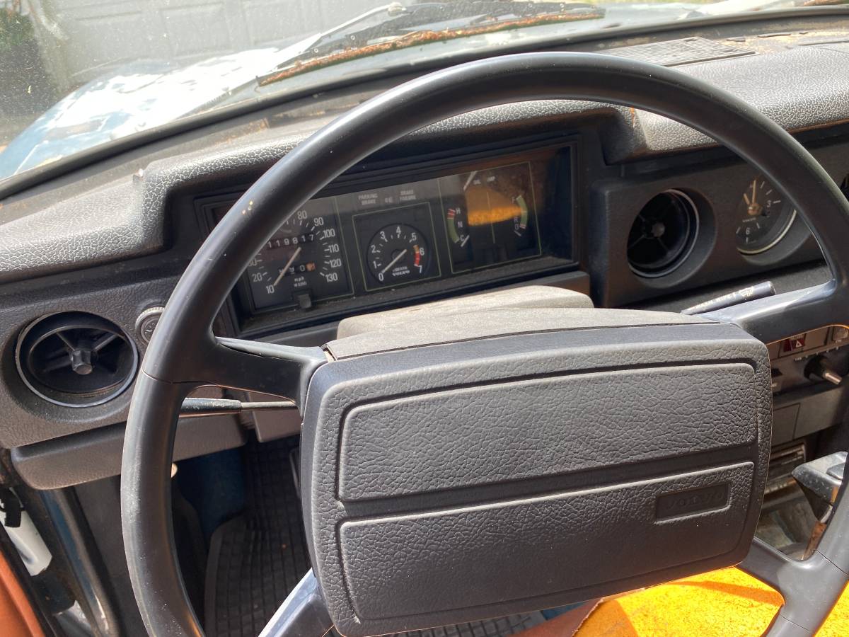 Volvo-164e-1974-blue-9