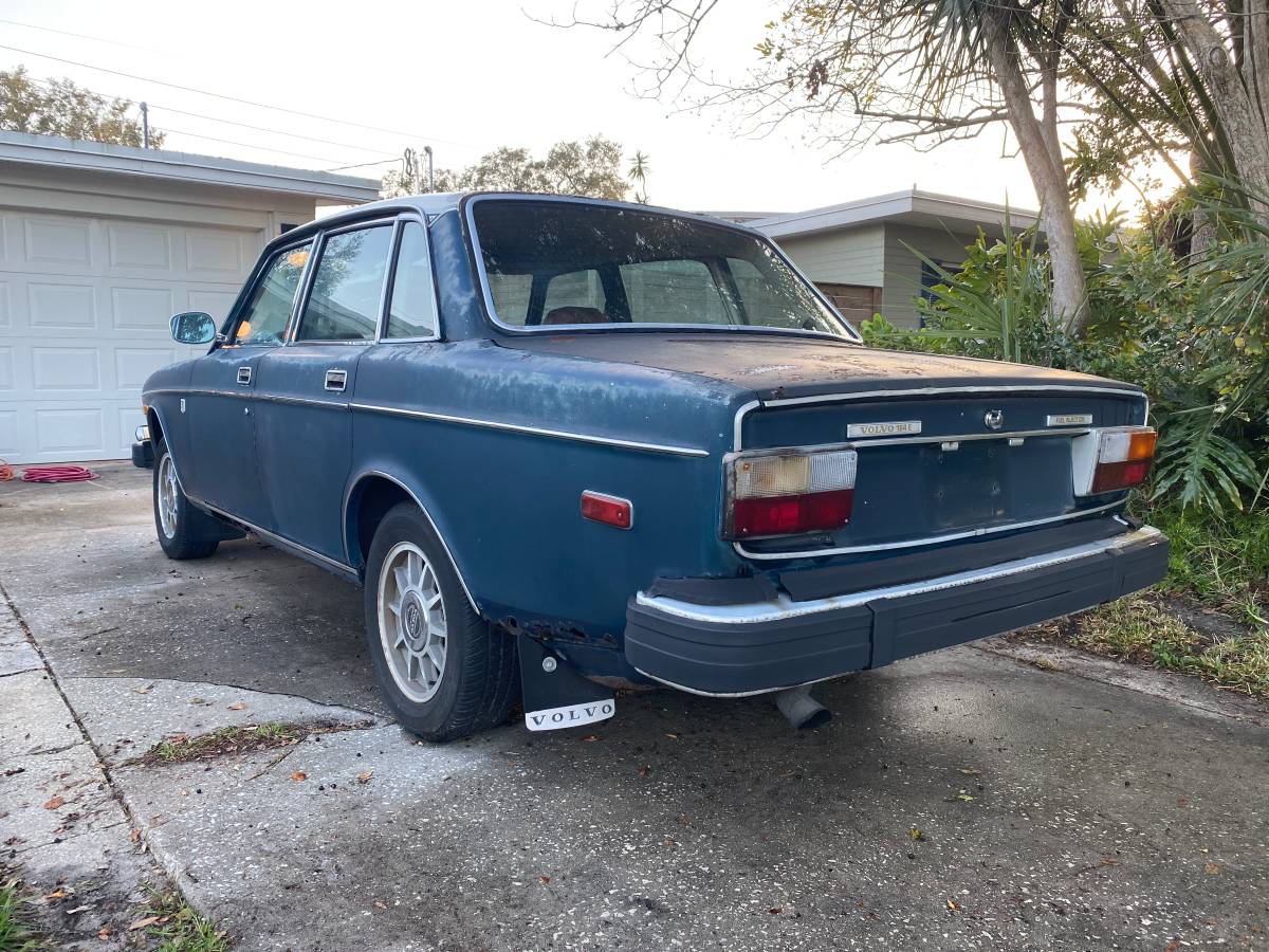 Volvo-164e-1974-blue