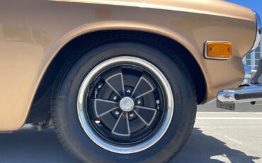 Volvo-1800-1971-Coupe-10