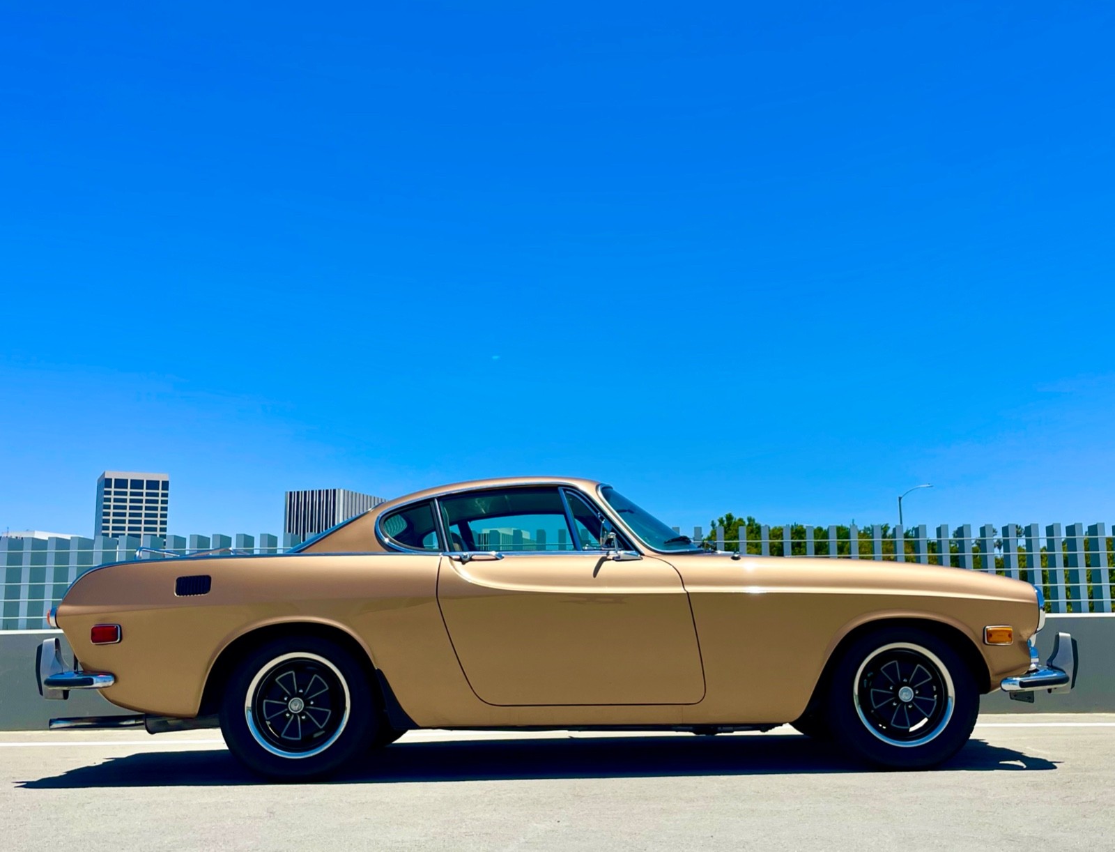 Volvo-1800-1971-Coupe-8