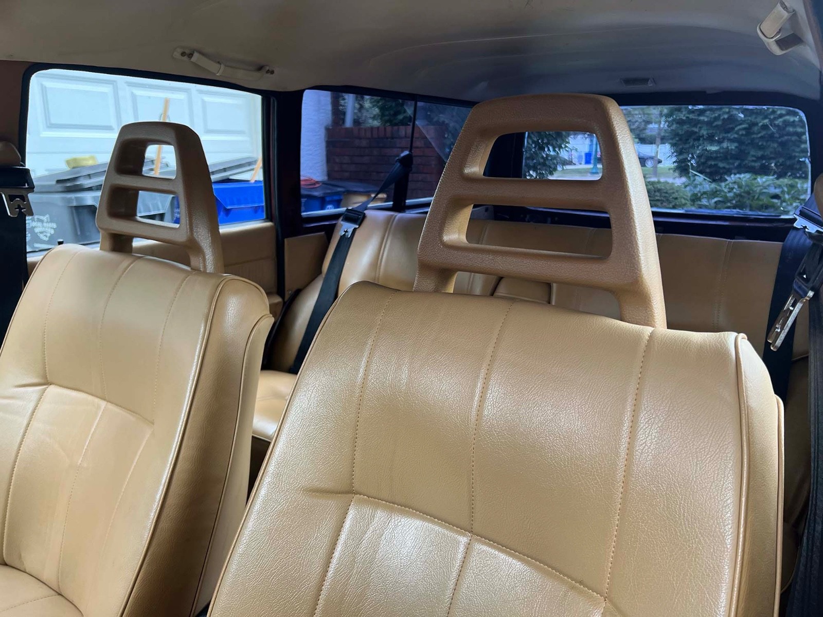 Volvo-240-1982-15
