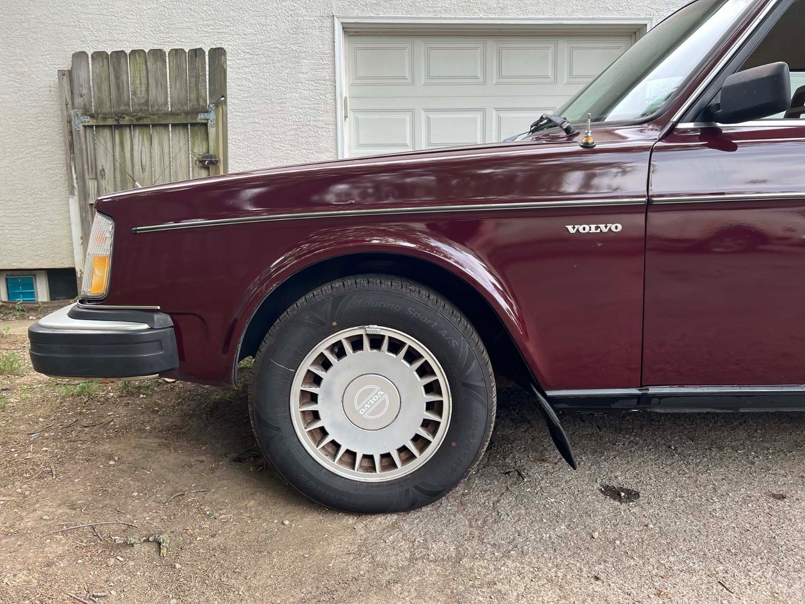 Volvo-240-1982-4