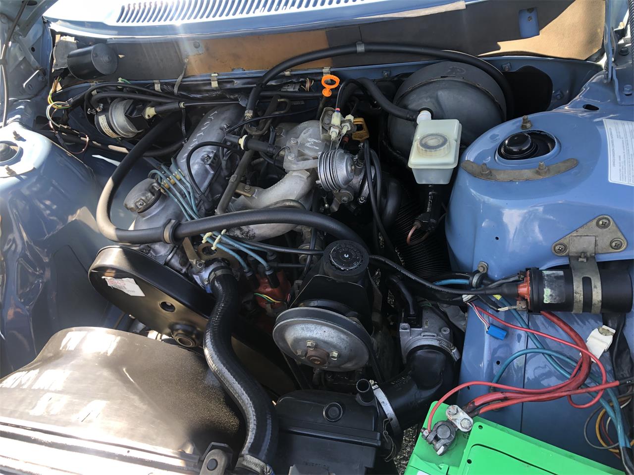 Volvo-240-1984-Blue-Blue-10