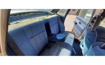 Volvo-240-1985-Silver-Blue