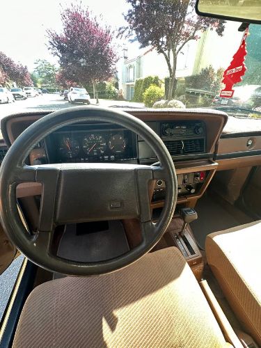 Volvo-240-1987-Yellow-15
