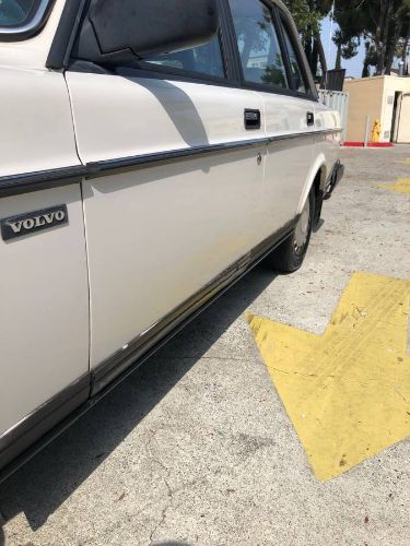Volvo-240-1988-16